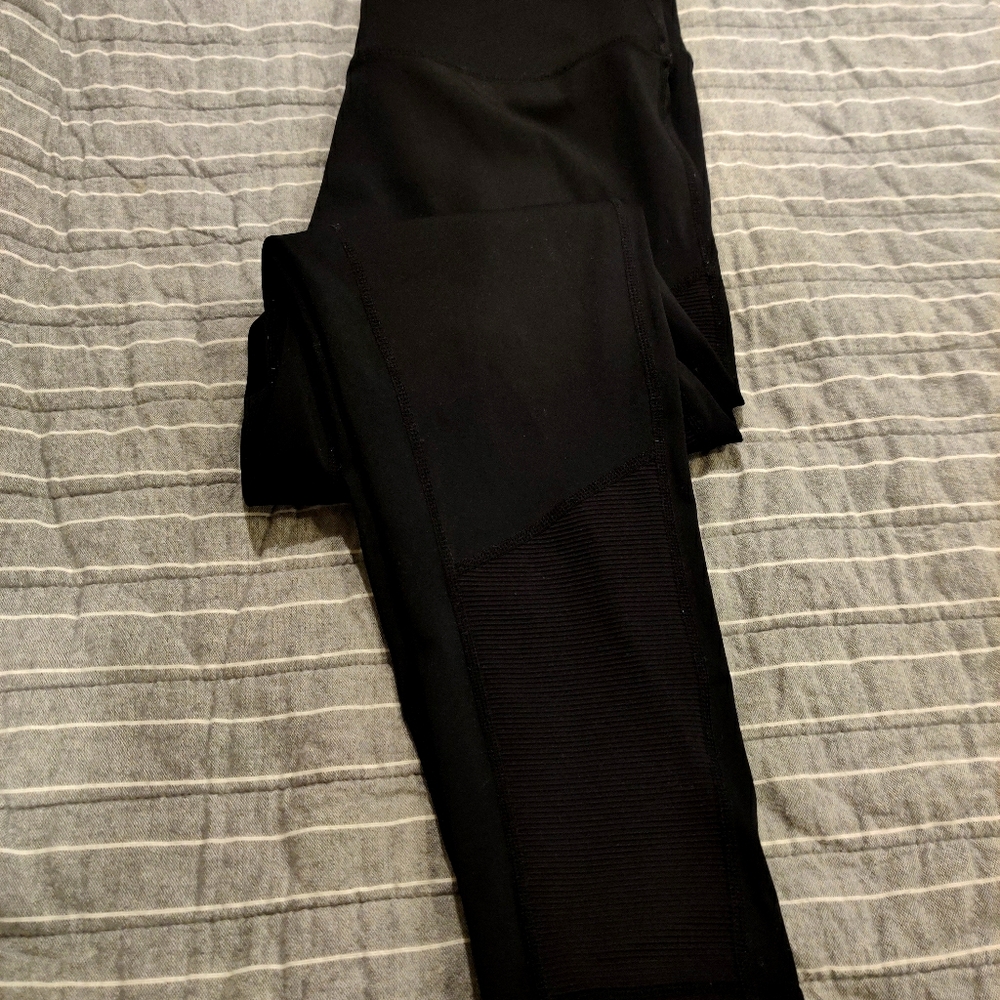 ***SOLD**Zyia Active Brilliant Momentum leggings